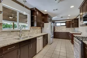2424 Roundabout Ln, Round Rock, TX 78664 - Photo 11