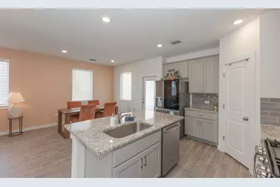 236 Garner, Kyle, TX 78640 - Photo 5