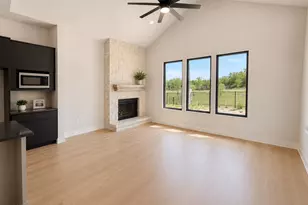 711 N Paleface Ranch Rd, Spicewood, TX 78669 - Photo 3