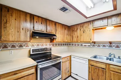 102 Stubblefield Drive, Elgin, TX 78621 - Photo 11