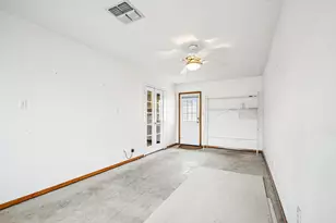 102 Stubblefield Dr, Elgin, TX 78621 - Photo 25