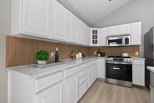 411 W Live Oak St, Austin, TX 78704 - Photo 11