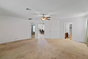 5700 Welsh Way, Del Valle, TX 78617 - Photo 15