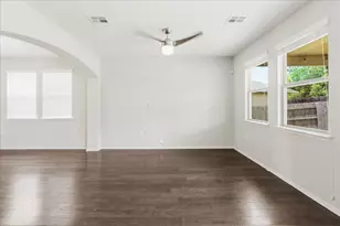 5600 Bonneville Bend, Austin, TX 78744 - Photo 9