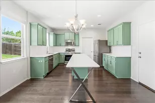 5600 Bonneville Bend, Austin, TX 78744 - Photo 5
