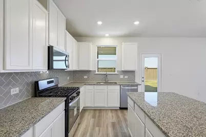 307 Summit Drive, Lockhart, TX 78644 - Photo 11