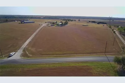 1375 Cr 320, Granger, TX 76530 - Photo 7