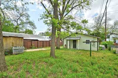 1710 Holly Street, Austin, TX 78702 - Photo 9