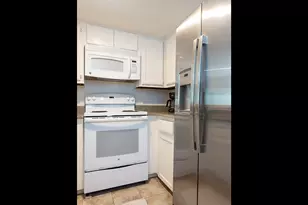 1404 Norwalk Ln, Austin, TX 78703 - Photo 11