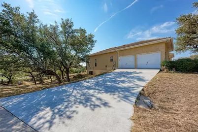 634 Broken Hills Drive, Horseshoe Bay, TX 78657 - Photo 33