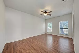 634 Broken Hills Dr, Horseshoe Bay, TX 78657 - Photo 15