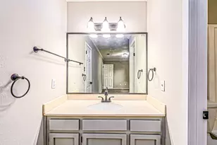 5608 Cougar Dr, Austin, TX 78745 - Photo 13