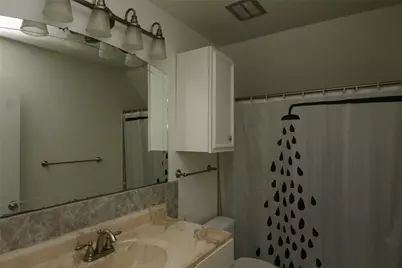 6702 Isabelle Drive, Austin, TX 78752 - Photo 11