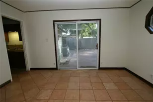 6702 Isabelle Dr, Austin, TX 78752 - Photo 5