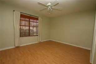 6702 Isabelle Dr, Austin, TX 78752 - Photo 9