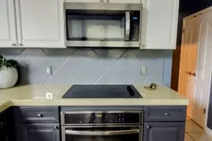 11914 Loomis Dr, Austin, TX 78738 - Photo 9