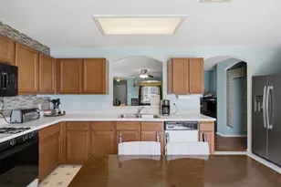 718 Blair Ave, Bastrop, TX 78602 - Photo 11