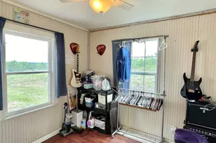 136 Fm 2239 Rd, Paige, TX 78659 - Photo 25