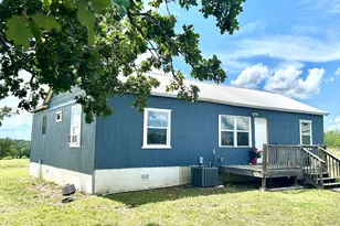 136 Fm 2239 Rd, Paige, TX 78659 - Photo 3