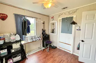 136 Fm 2239 Rd, Paige, TX 78659 - Photo 23