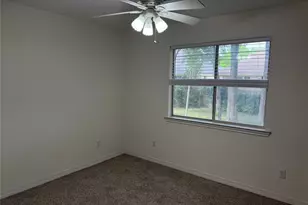 3013 Parker Dr, Georgetown, TX 78628 - Photo 11