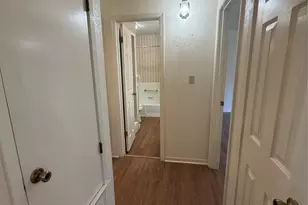 728 W San Antonio St, Lockhart, TX 78644 - Photo 7