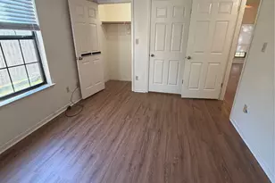 728 W San Antonio St, Lockhart, TX 78644 - Photo 9