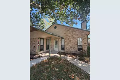 728 W San Antonio Street #728 B, Lockhart, TX 78644 - Photo 1