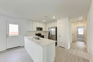 313 Marty Allen Loop, Jarrell, TX 76537 - Photo 11