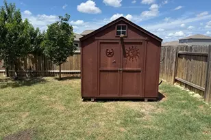 216 Continental Ave, Liberty Hill, TX 78642 - Photo 33