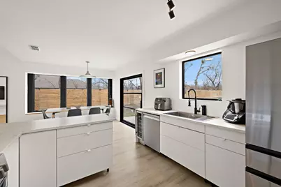 1904 Maple Vista Drive, Pflugerville, TX 78660 - Photo 9