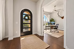 7508 Colibri Dr, Austin, TX 78738 - Photo 3