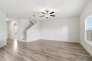 300 Hyacinth Way, Jarrell, TX 76537 - Photo 7