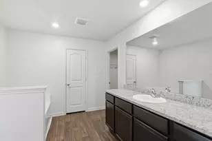 300 Hyacinth Way, Jarrell, TX 76537 - Photo 25