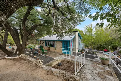 18307 E Lakeview Drive, Jonestown, TX 78645 - Photo 5