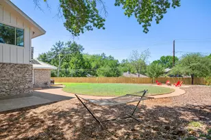 5604 Penick Dr, Austin, TX 78741 - Photo 39