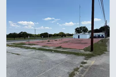 201 S 2nd Street, Copperas Cove, TX 76522 - Photo 3