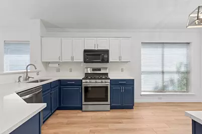 10318 Broomflower Drive, Austin, TX 78739 - Photo 13