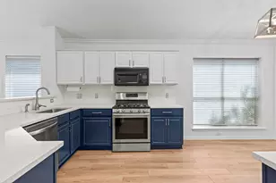 10318 Broomflower Dr, Austin, TX 78739 - Photo 13