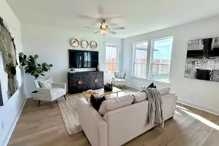 141 Sincere Dr, Kyle, TX 78640 - Photo 3