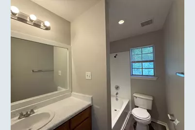 8508 Apple Carrie Cove #B, Austin, TX 78745 - Photo 5