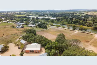 1426 River Run, Blanco, TX 78606 - Photo 15