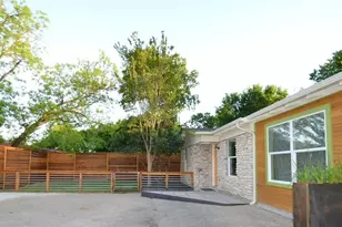 1705 E 14th St, Austin, TX 78702 - Photo 23
