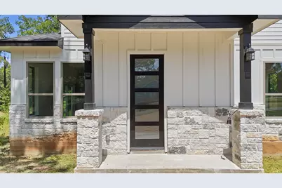 504 Walker Street, Smithville, TX 78957 - Photo 3