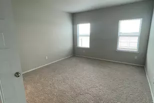 2801 Winding Creek Rd, Kyle, TX 78640 - Photo 13