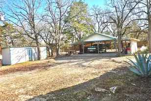 251 Milam Ln, Bastrop, TX 78602 - Photo 5