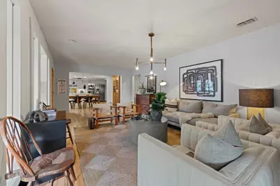 103 N Cherry Street, Fredericksburg, TX 78624 - Photo 3