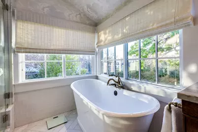 2428 Jarratt Avenue, Austin, TX 78703 - Photo 29