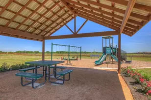 305 Wirecrested Dr, Lockhart, TX 78644 - Photo 33