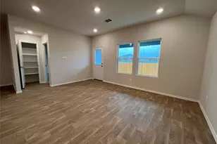 305 Wirecrested Dr, Lockhart, TX 78644 - Photo 9